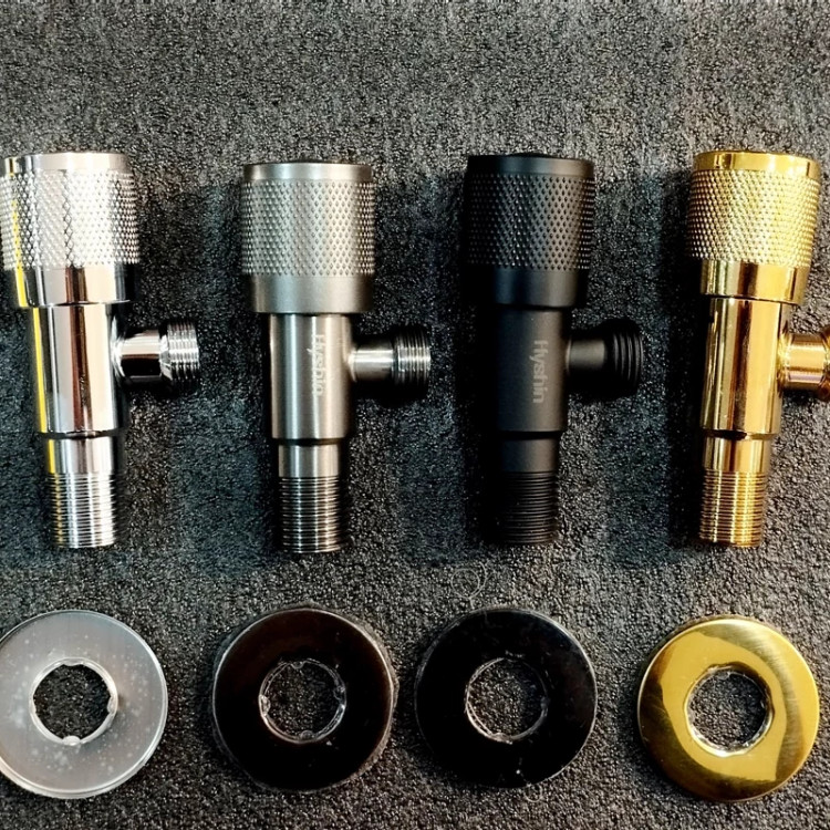 شیر پیسوار برنجی سنگینوزن با مغزی مقاوم و چرخش نرم دسته برای توالت فرنگی