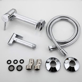 تصویر شیر توالت سرد و گرم اهرمی در پک حمام