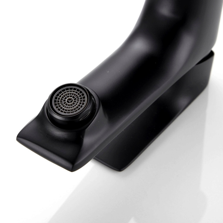 خروجی آب روشویی صرفه جویی در آب