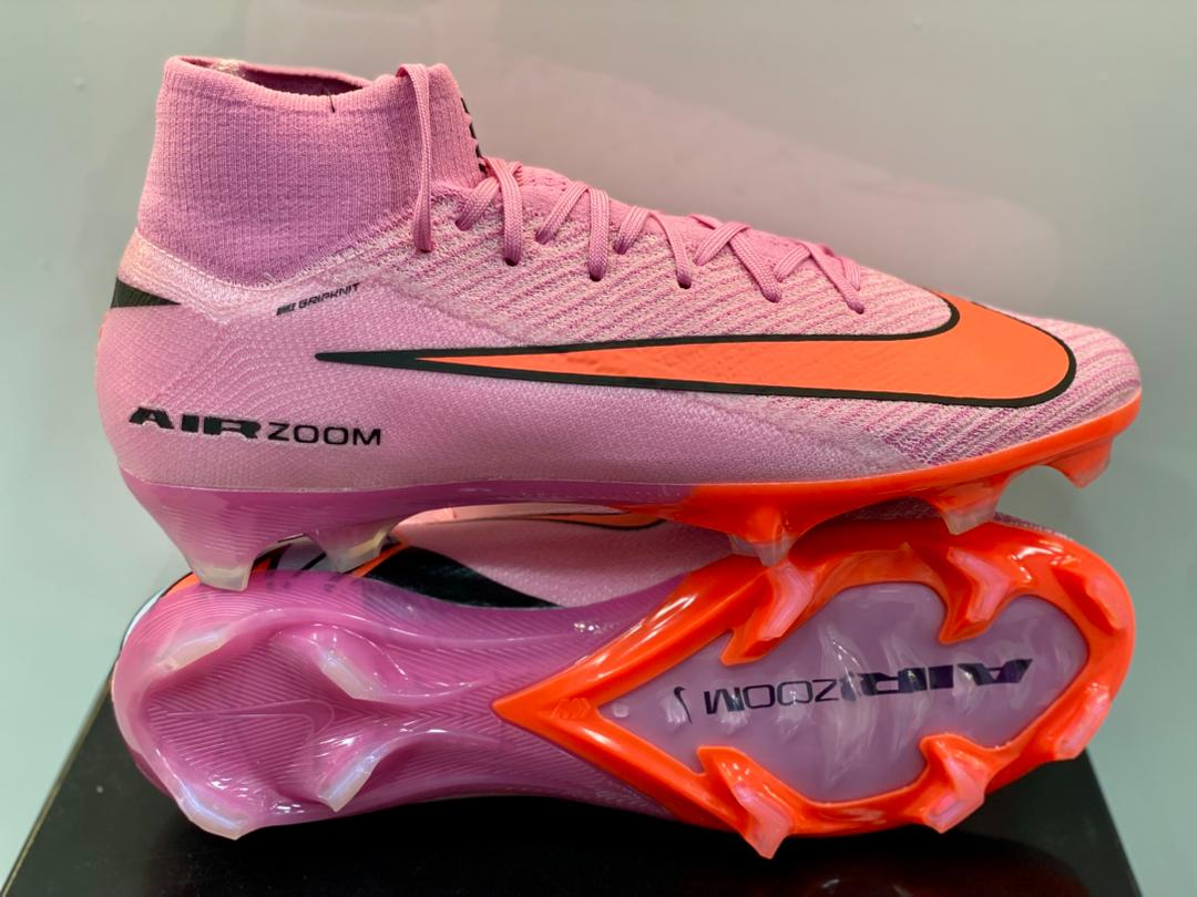 عکس کفش فوتبال نایک ایر زوم ویپور 16 رنگ اصلی
