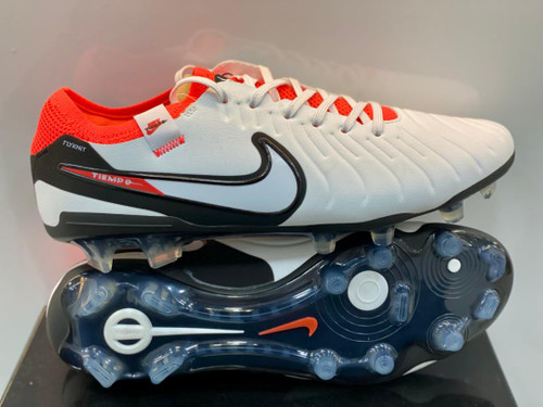 عکس کفش فوتبال نایک تمپو لجند 10 مدل جدید