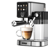 نمای نزدیک گیج (ساعت) فشار بخار اسپرسوساز BM101