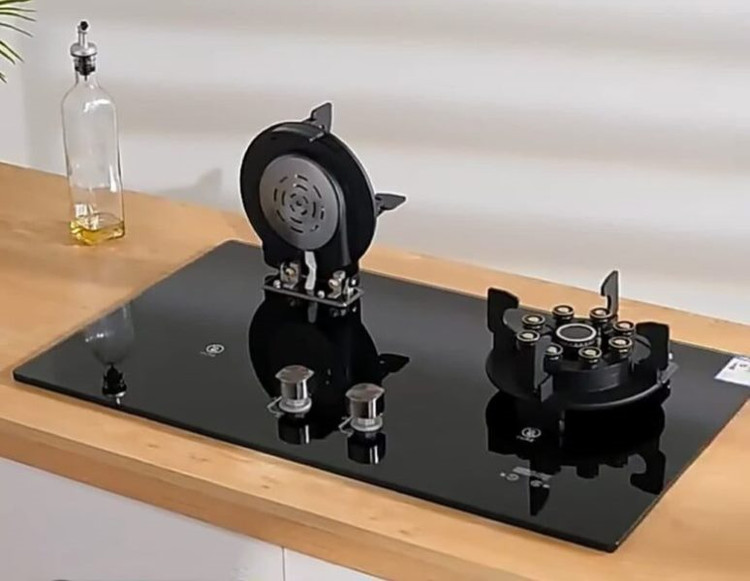 گاز رومیزی تاشو JEC در یک آشپزخانه کوچک و مدرن