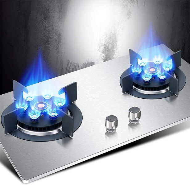 نمای نصب گاز رومیزی دو شعله کمجا در فضای جزیره آشپزخانه