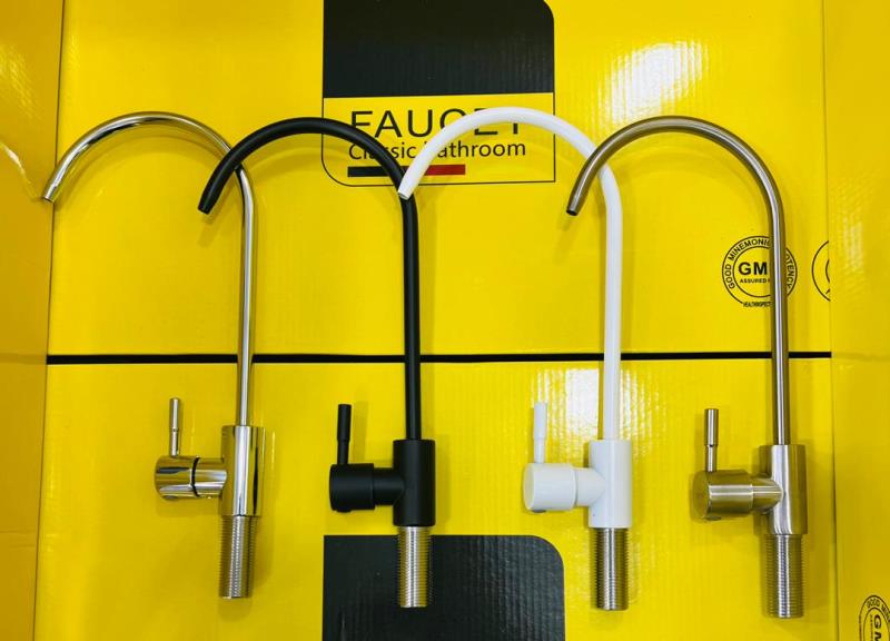 شیر آب تصفیه رومیزی با طراحی مدرن و مینیمال