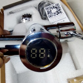 تصویر شیرآلات دیجیتال مدرن استیل