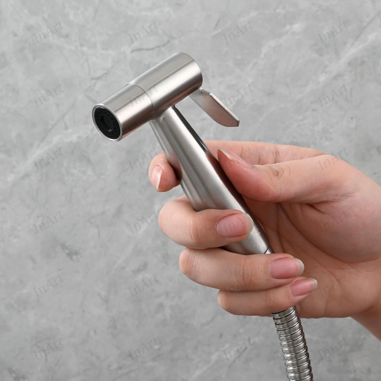 استفاده راحت از شاتاف با شلنگ بلند