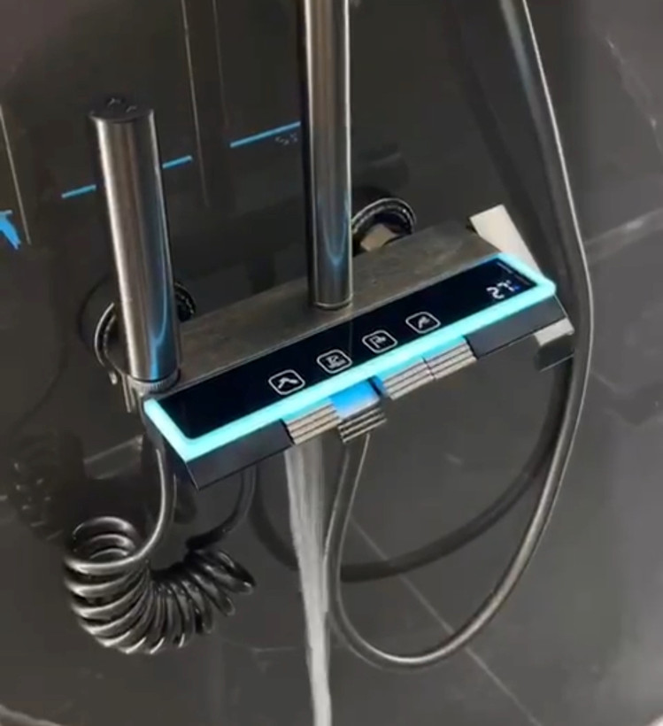 دوش حمام لوکس هوشمند