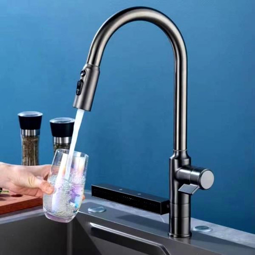 شیر شاوری و آبشاری آشپزخانه