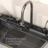 نمای نزدیک از بافت نانو لانه زنبوری (Honeycomb) سطح سینک پیانویی جهت جلوگیری از خط و خش