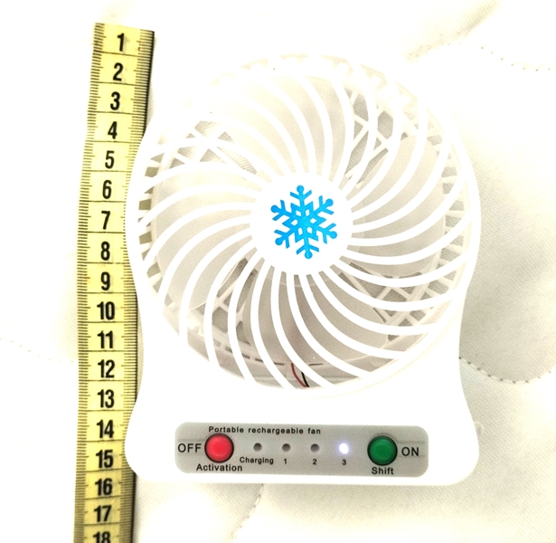 پنکه شارژی همراه با پایه قابل تنظیم