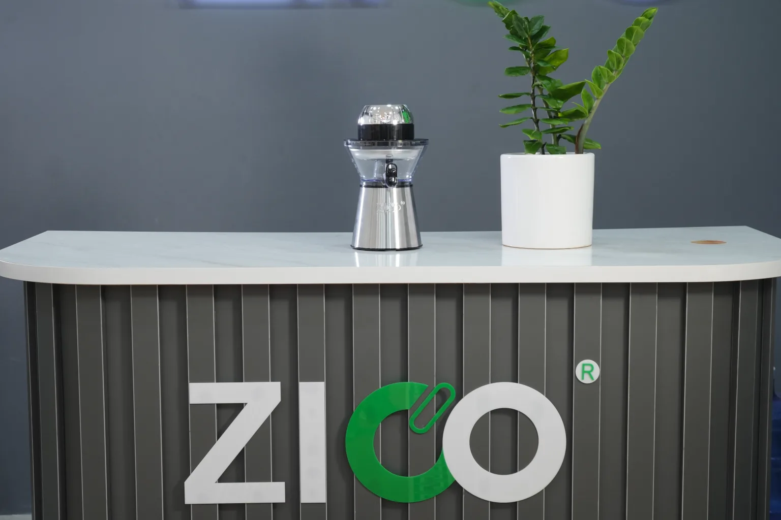 آبگیری سریع پرتقال با دستگاه ZICO با تفاله خشک