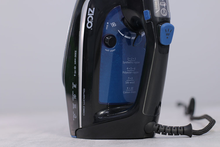 طراحی ارگونومیک اتو بخار ۳۲۰۰ وات زیکو