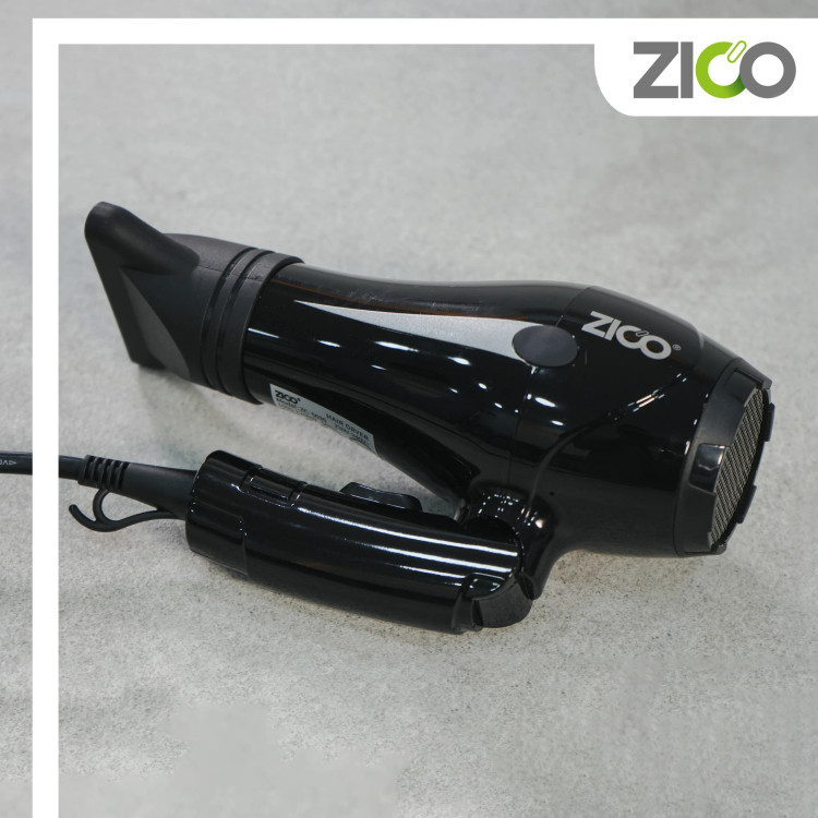 حالت تاشو سشوار زیکو ZC-5035 مناسب برای قرارگیری در چمدان